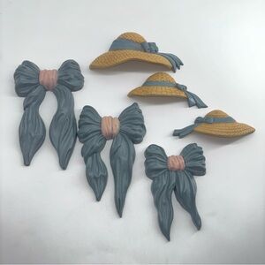 Vintage Burwood Homco Wall Hangings Blue Bow & Bonnets
Wall Decor USA Set Of 6